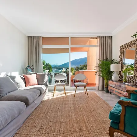 Nueva Andalucia Magna Golf Apartment *